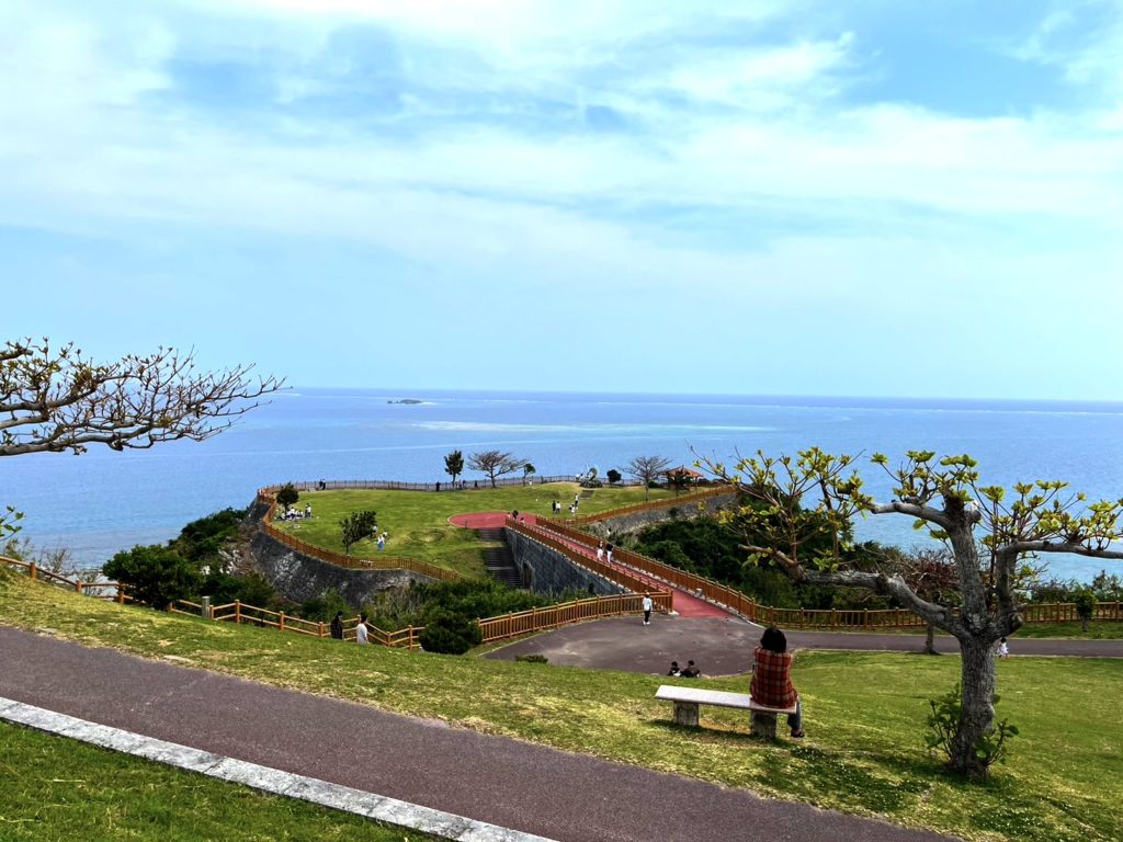 Sefu UtakiーSpectacular views! Chinen Cape Park